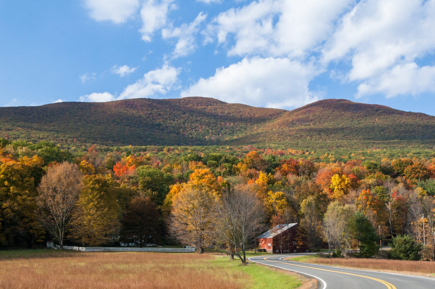 Fall foliage in upstate New York, Hudson Valley. Winding country
