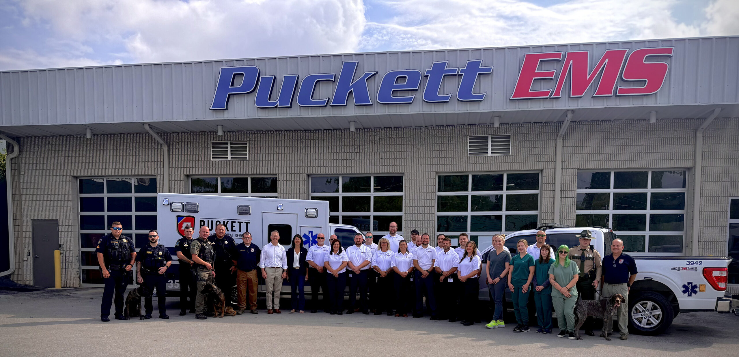 Puckett EMS Becomes Tennessee’s First Ground Ambulance Service Trained to Transport Injured Working K-9s